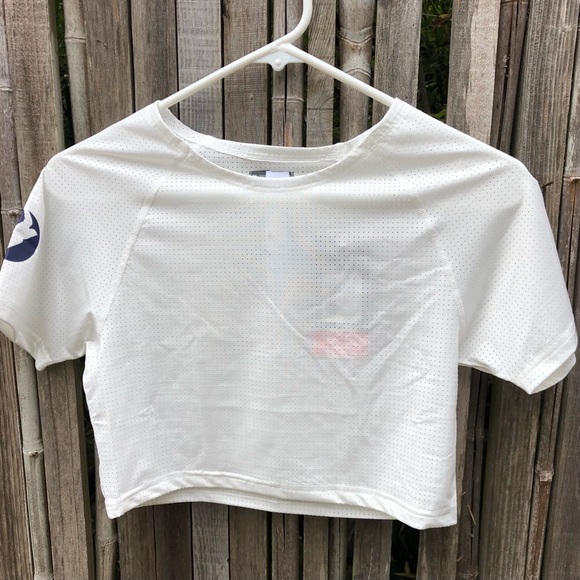 Oiselle Airflow Crop - Picture 3 of 5